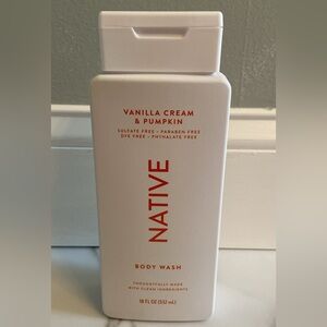 Native Vanilla Cream and Pumpkin Body Wash